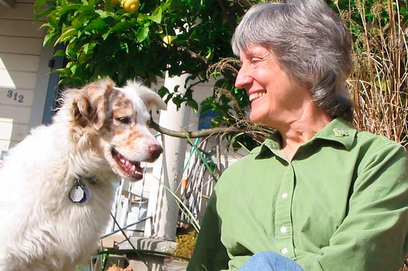 Donna Haraway e il suo cane Cayenne