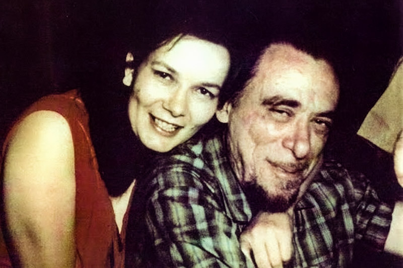 Charles Bukowski con Linda King