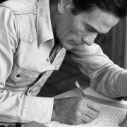 Tra Le ceneri di Gramsci e Il pianto della scavatrice